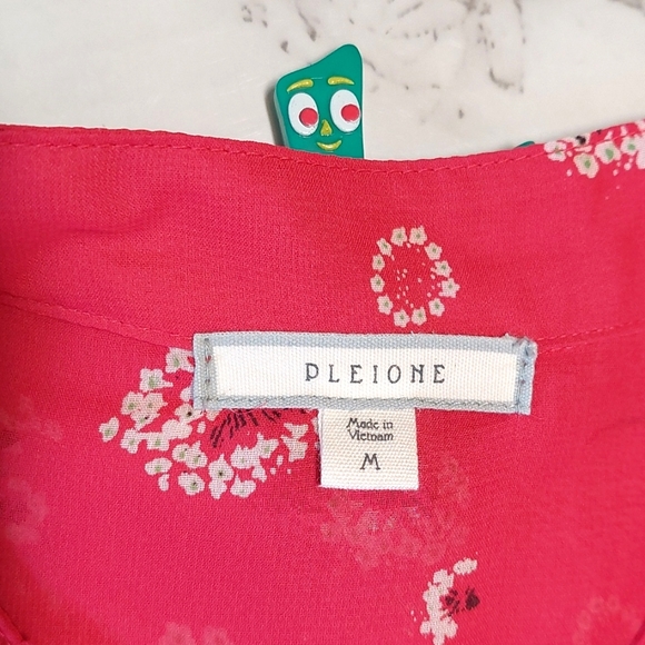 Pleione red sheer dandelion print top, size M - Picture 4 of 8